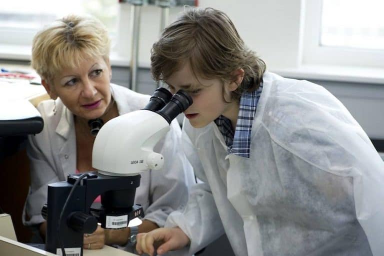 LVMH Journées Particulières Puts Spotlight on Watchmakers