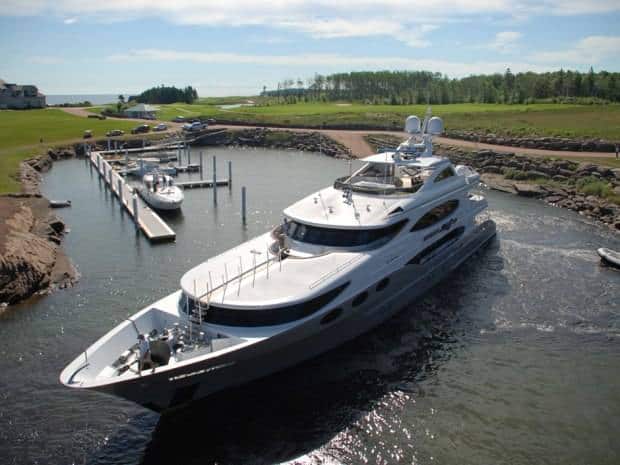 Haute Yacht of the Week: Destination Fox Harb’r Too