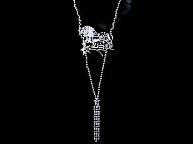 Close Up: Chanel Constellation du Lion