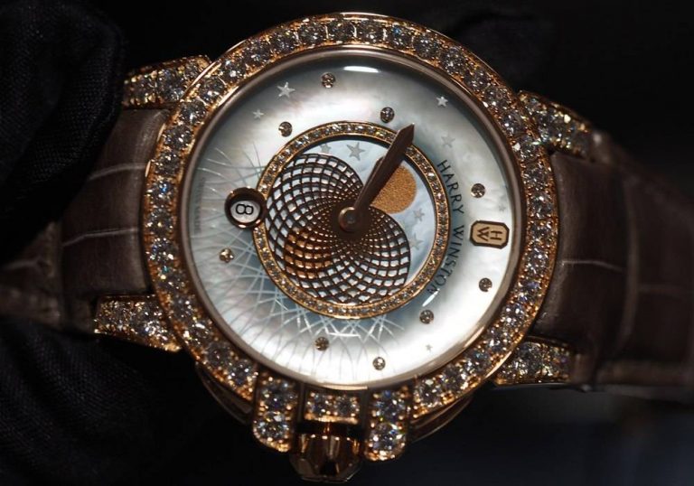 Haute Time Ladies Watch of the Week:  Harry Winston Ocean Lady Moon Phase