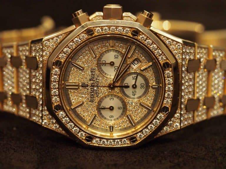 Haute Woman: Hands-On With The Audemars Piguet Royal Oak Chronograph 41mm
