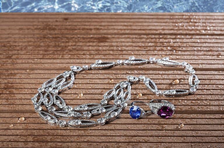 Haute Jewelry: Poolside Glamour