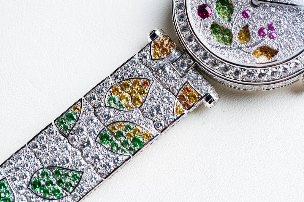 Van Cleef & Arpels Lady Jour des Fleurs Watch 2016 Strap Front
