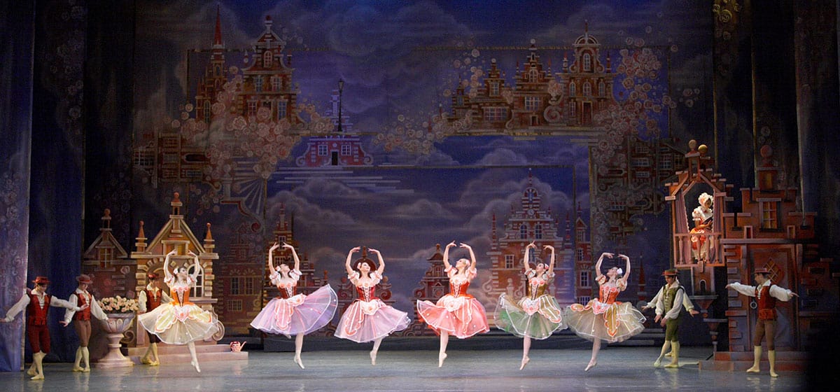 Van Cleef & Arpels Announces Exclusive Sponsorship of Dubai Opera for Dance and Ballet