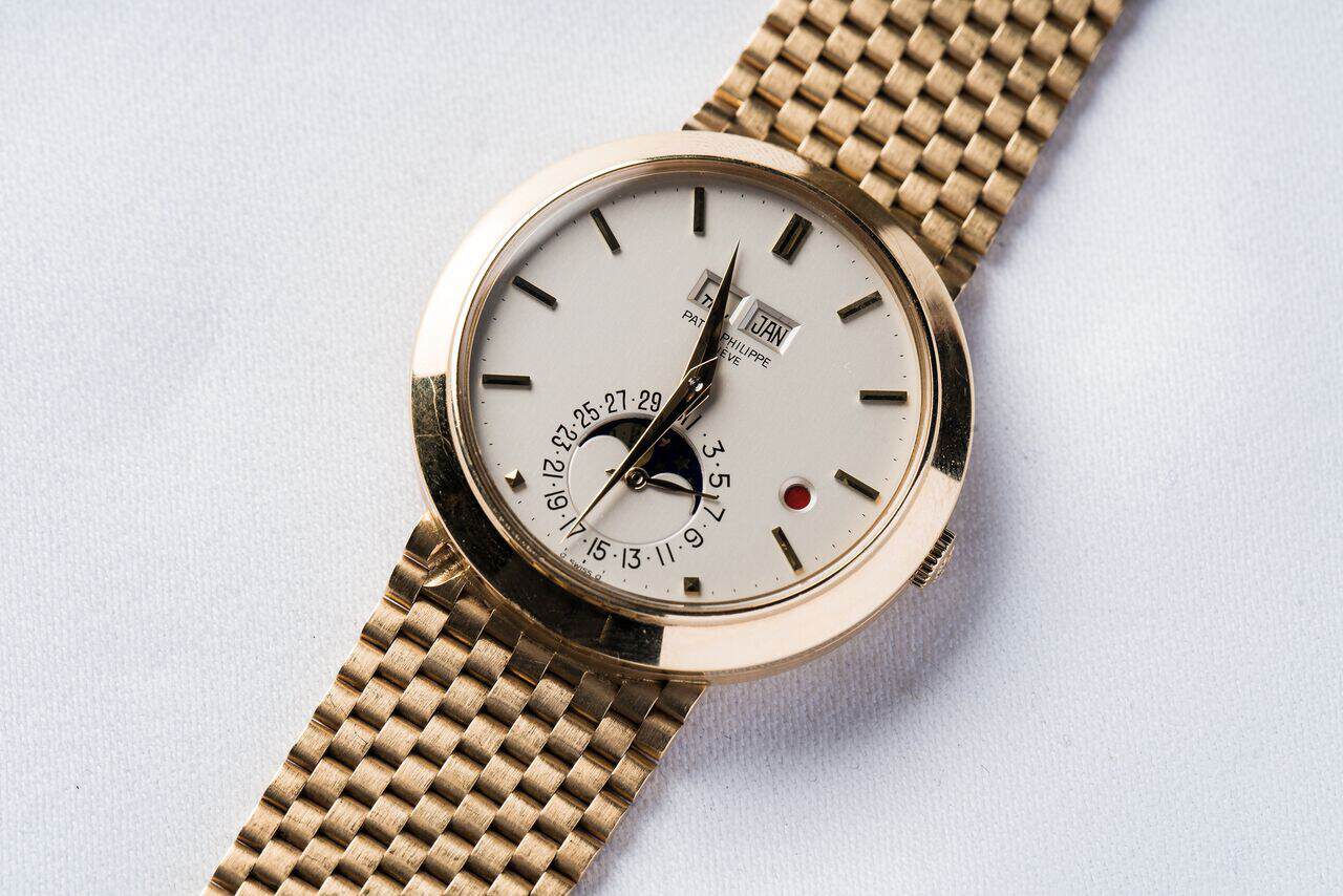 Patek Philippe Ref. 3450/1: The Charm Of The Integrated Bracelet