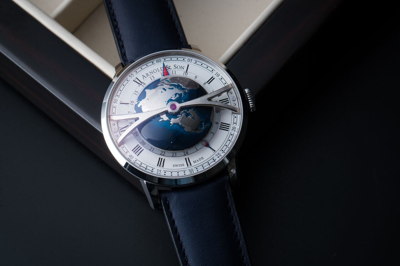 Arnold & Son Globetrotter