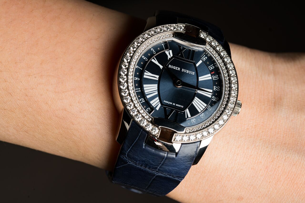 Roger Dubuis Velvet: Haute Horlogerie With A Feminine Touch