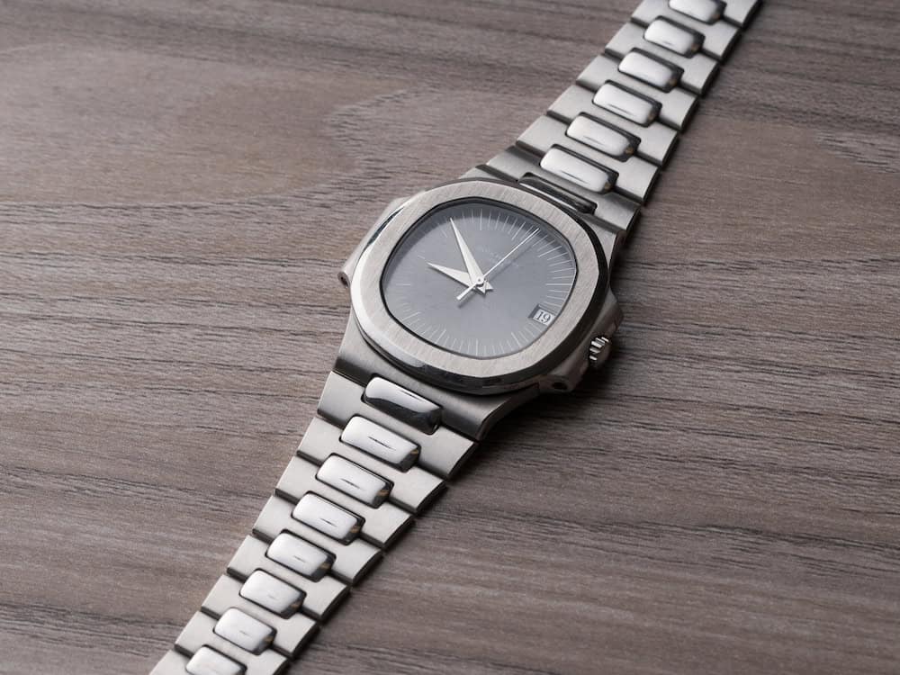 Throwback Thursday: Patek Philippe Nautilus Reference 3800/1