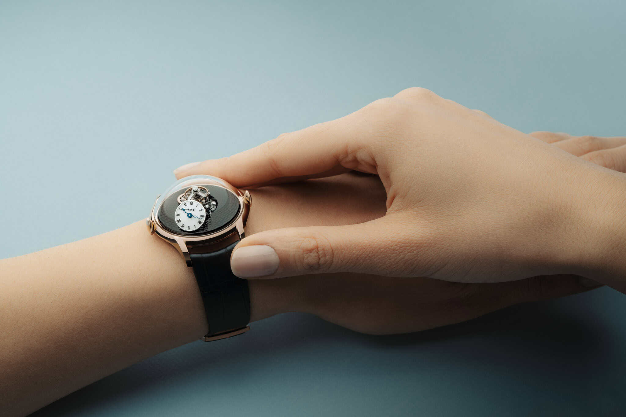 Wristshot1 LRES
