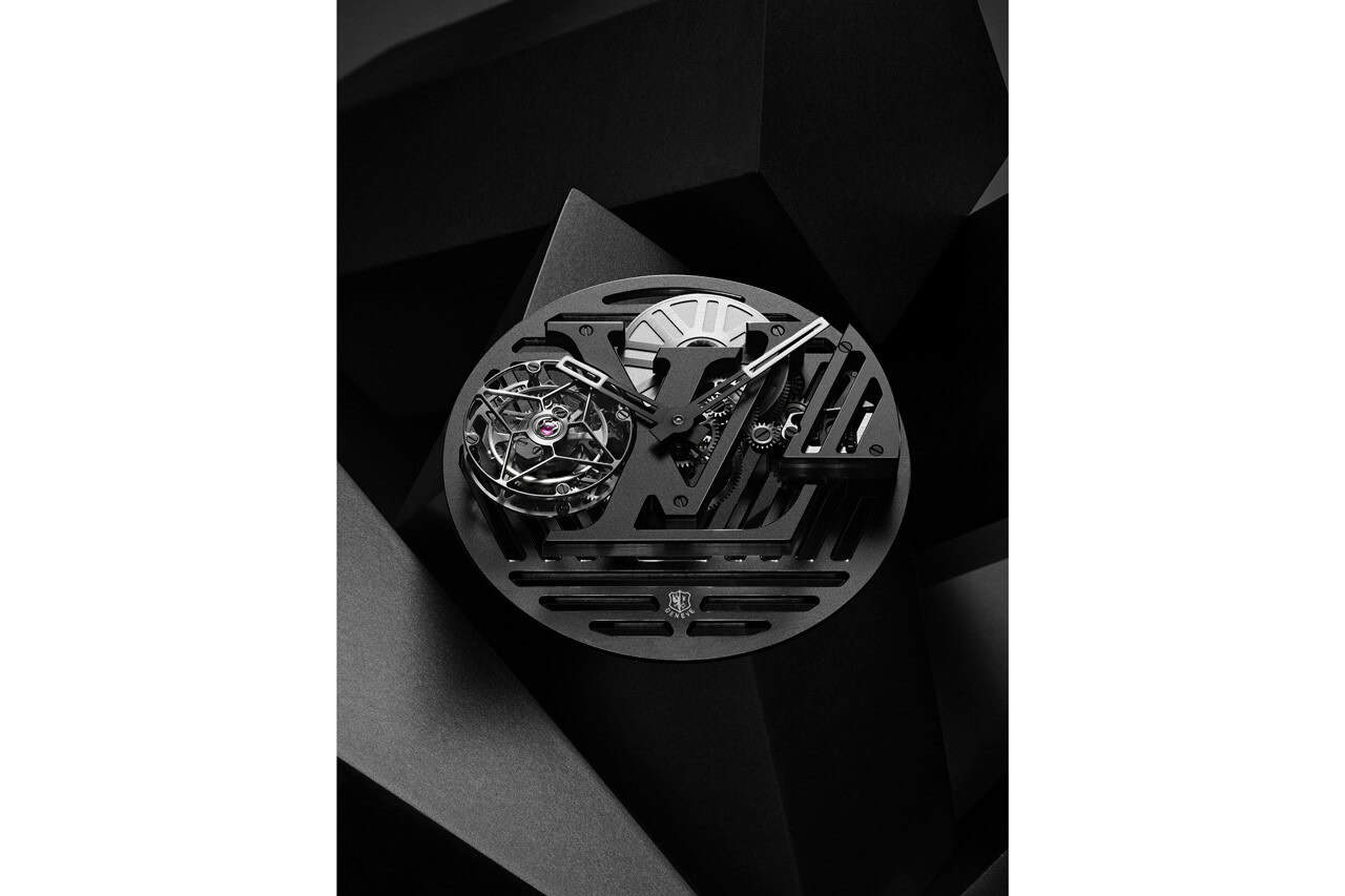 Tambour-Curve-Flying-Tourbillon