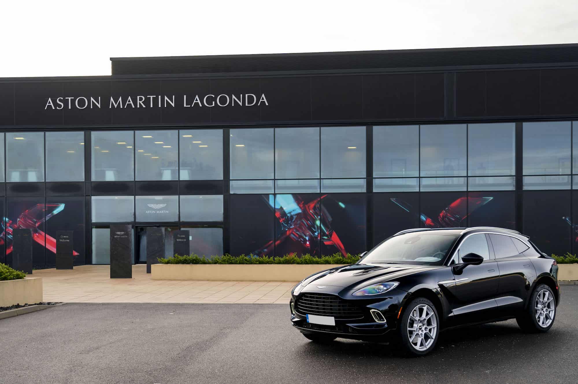 Aston Martin DBX 1
