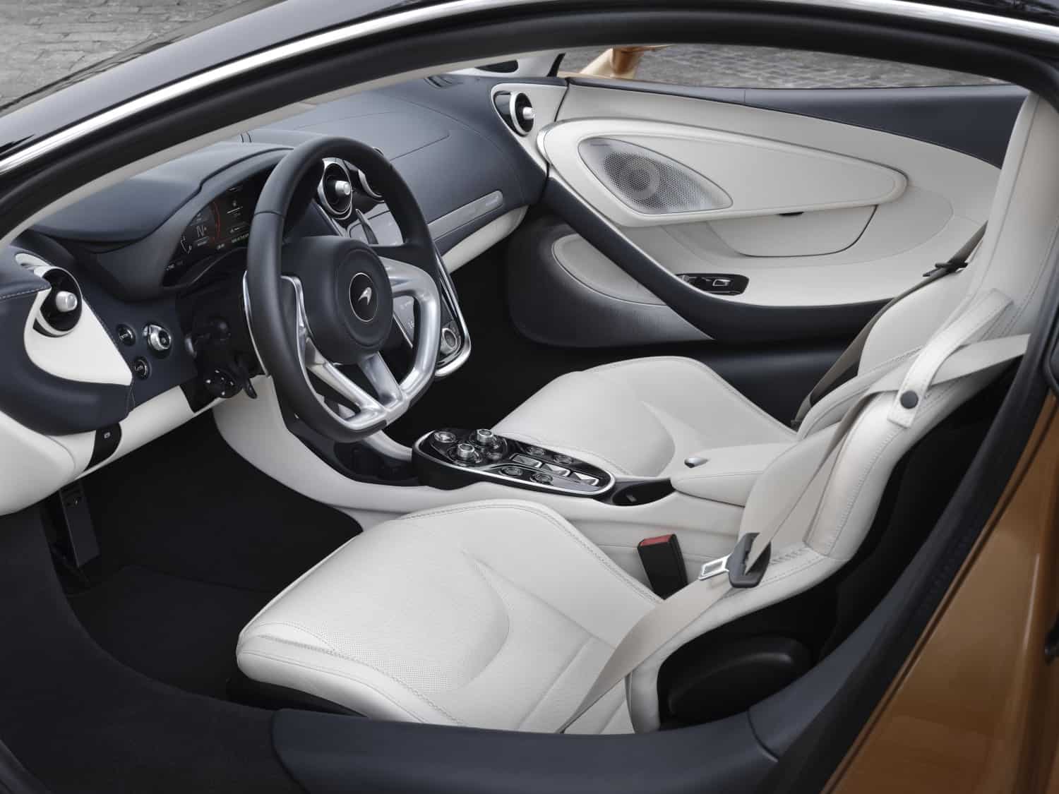 2020 McLaren GT