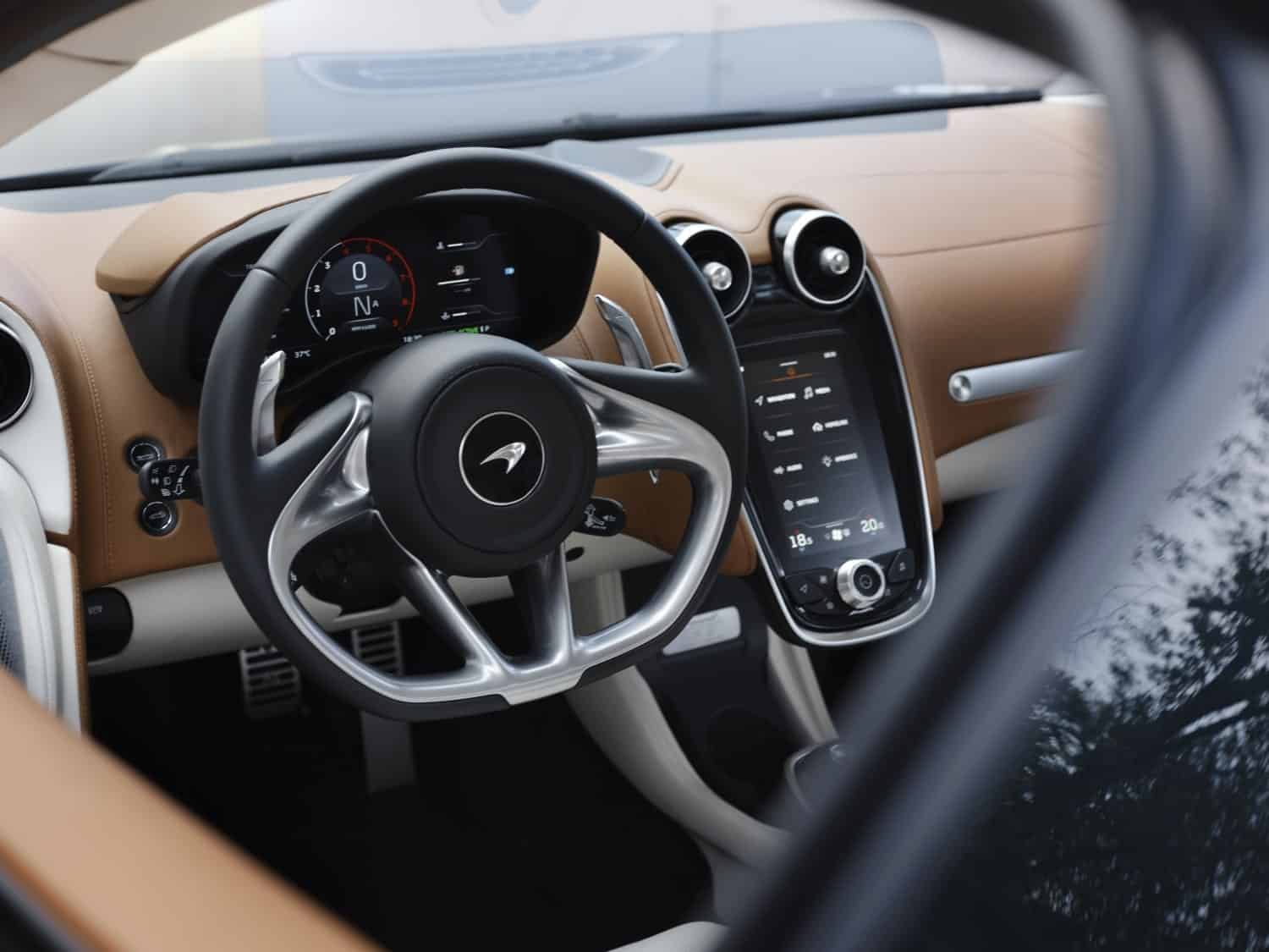2020 McLaren GT