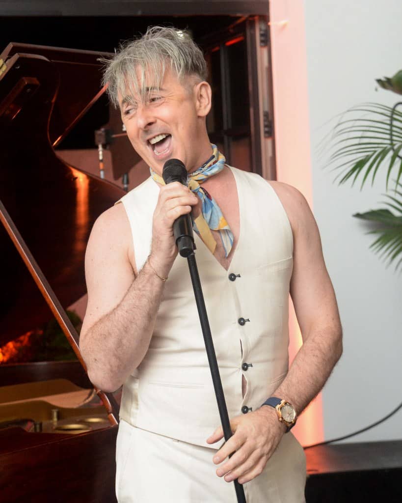 Alan Cumming