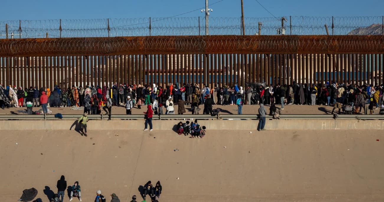 The Constitution Does Not Grant Birthright Citizenship to the Children of Illegal Immigrants The Constitution Does Not Grant Birthright Citizenship to the Children of Illegal Immigrants
