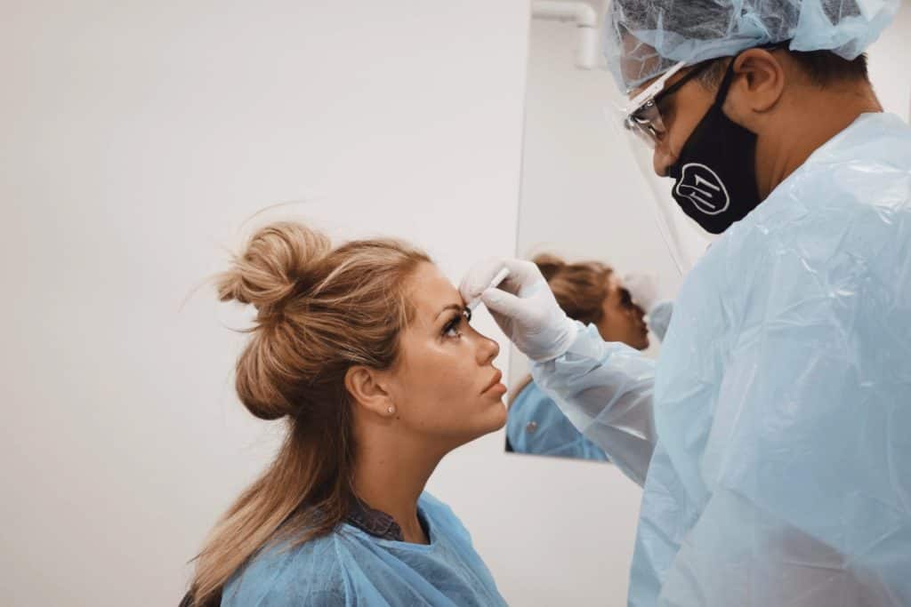 fue eyebrow transplant