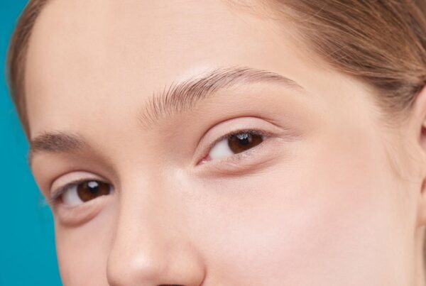 why are my eyebrows thinning