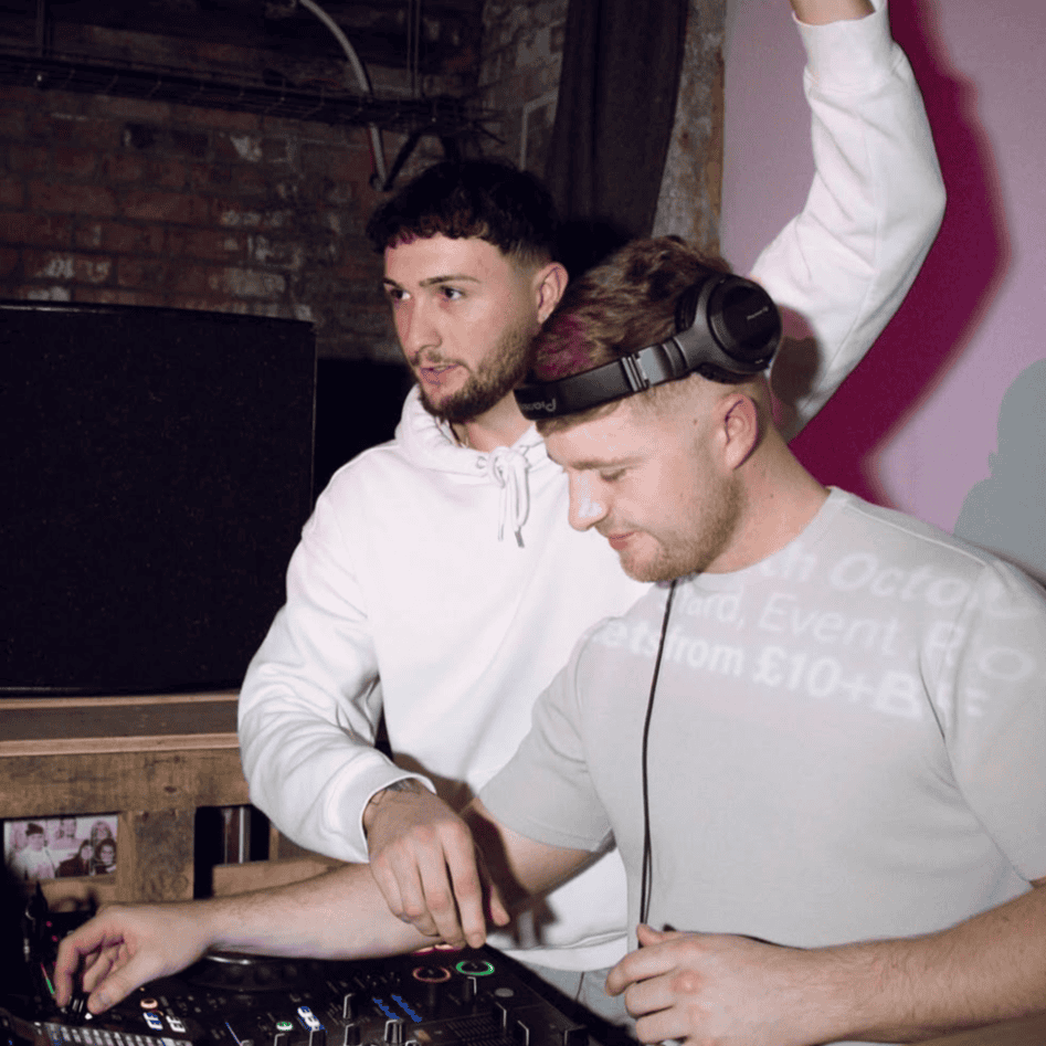 cfc16ea5 0026 4d6d 9f23 360e10a8a4a3