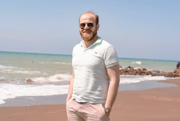 getting a hair transplant in the summer