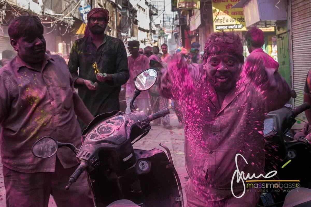 Immagine Durante Il Festival Di Holi, La Festa Dei Colori, A Mathura In India