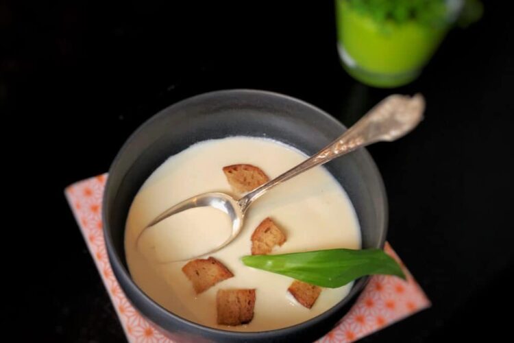 Soupe de parmesan toute douce, rapide et inratable
