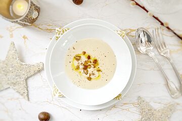 Un velouté tout doux pour un repas de fête qui trouve aussi sa place dans notre guide des légumes et légumineuses