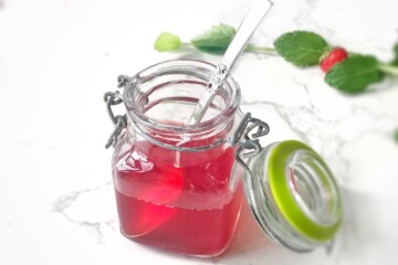un sirop de fraises pour toutes vos boissons rafraichissantes