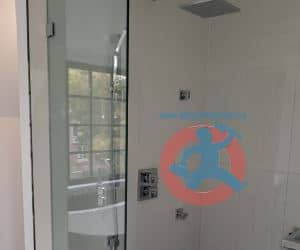 Modern shower fixtures s