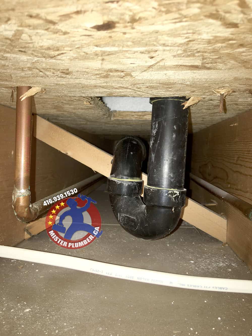 ABS P-trap under bathtub