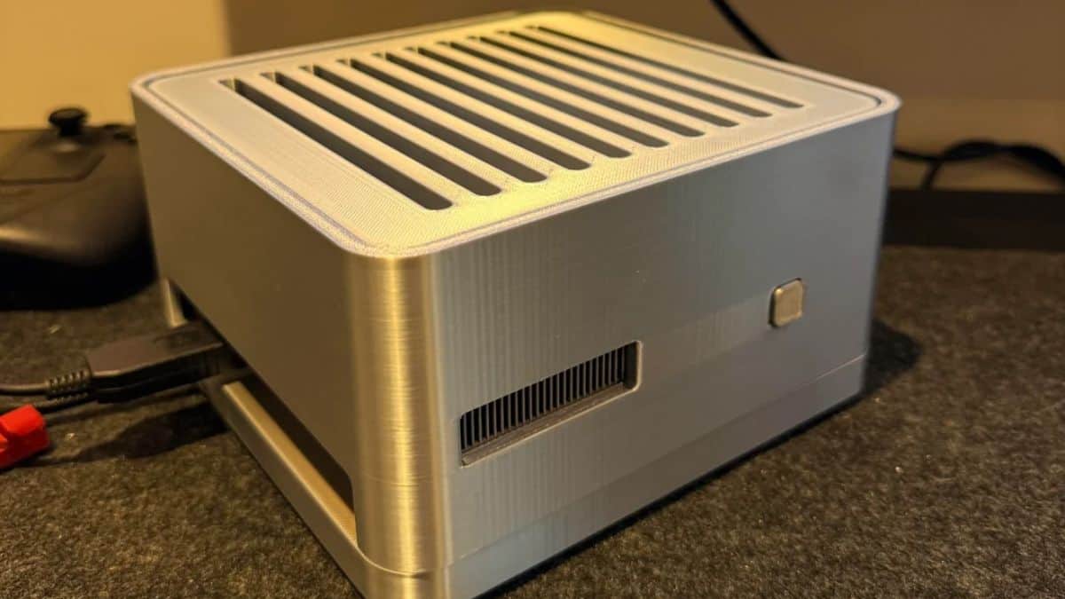 Someone made their own Steam Machine using a Steam Deck motherboard ...