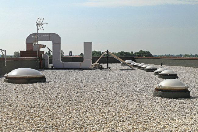 Built-up roofing materials encompass bitumen and fabric to achieve durability.