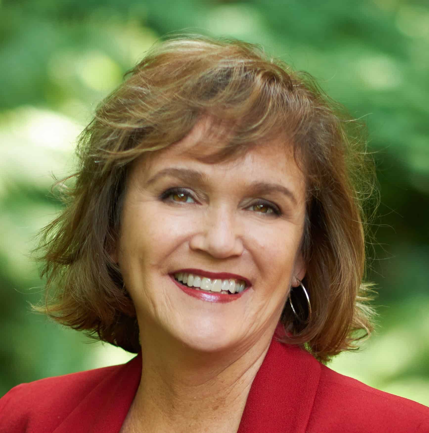 Carolyn Johnson head shot.