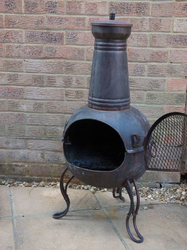 What’s The Best Way To Heat An Outdoor Patio? Sunshine & Play