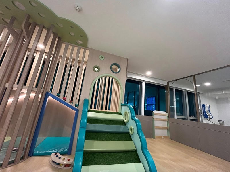 A small children's playground inside Taoyuan International Airport
