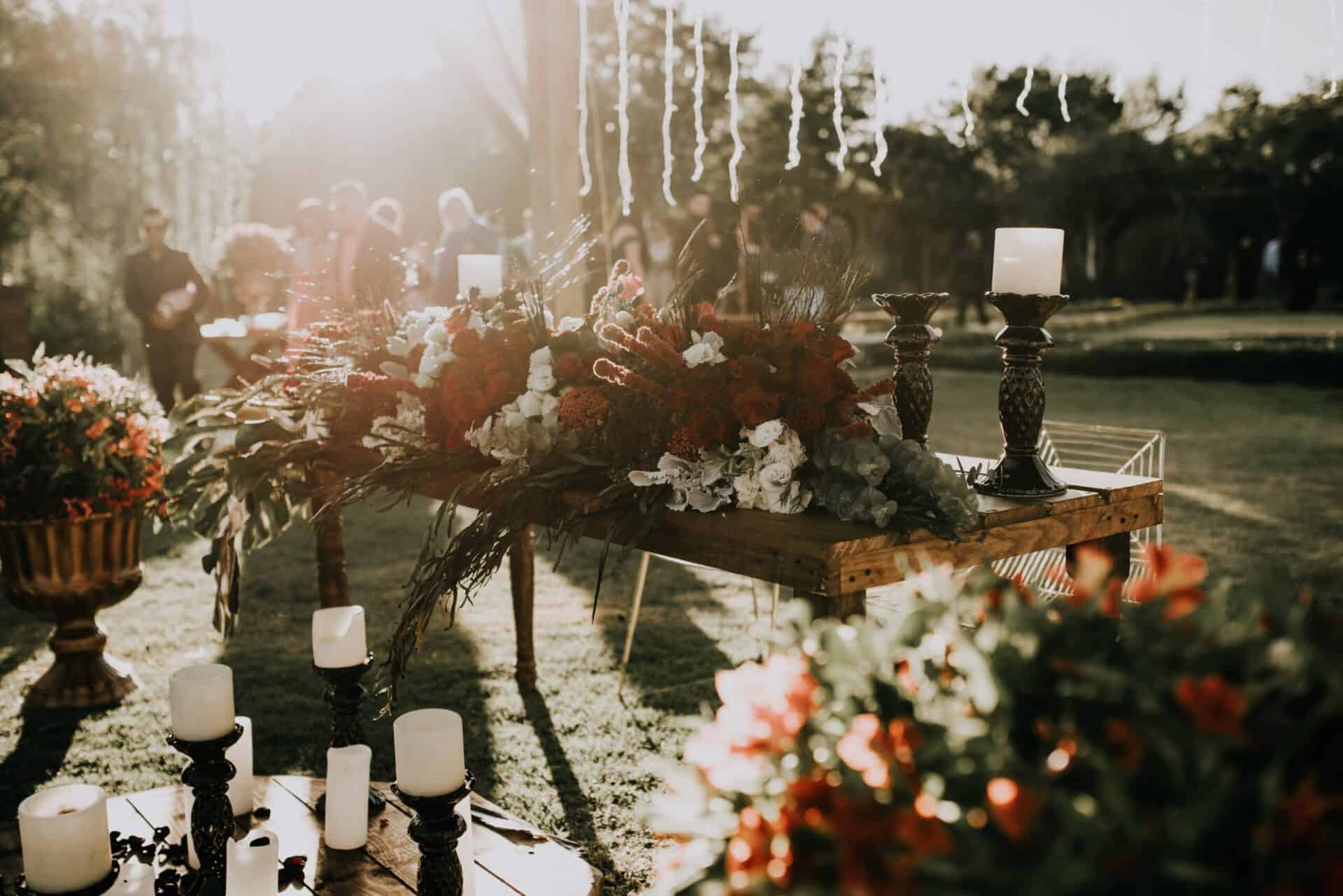 13+ Outside The Box Garden Wedding Ideas