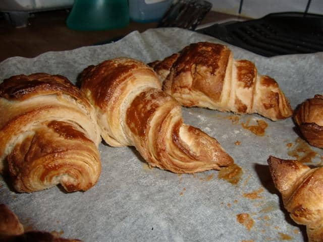 Croissants aus selbstgemachten Plunderteig - Foodblog Topfgartenwelt