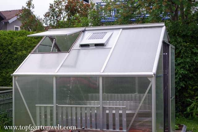 Einbau Solar-Dachlüfter von Vitavia - Gartenblog Topfgartenwelt