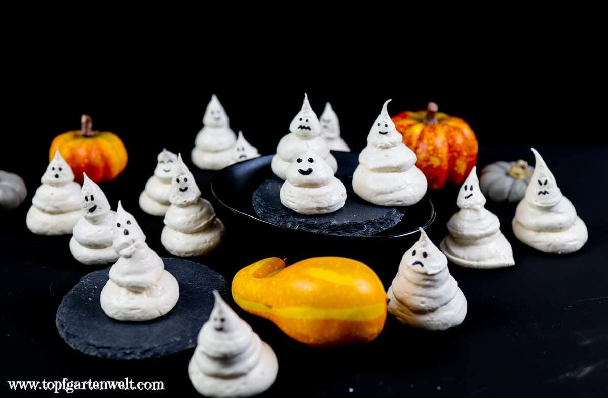 Baiser Geister backen für Halloween - Foodblog Topfgartenwelt