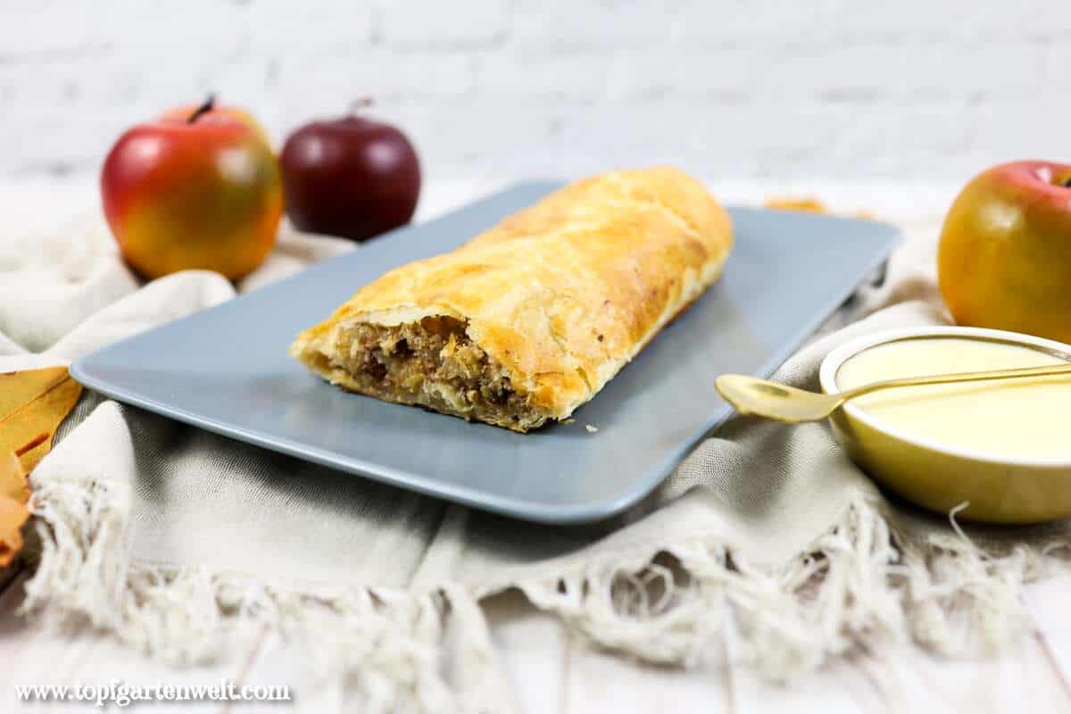 Omas schneller Apfelstrudel mit Blätterteig - Foodblog Topfgartenwelt