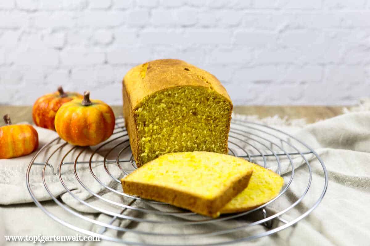 schnelles Kürbisbrot mit Trockenhefe wie vom Bäcker - Foodblog Topfgartenwelt