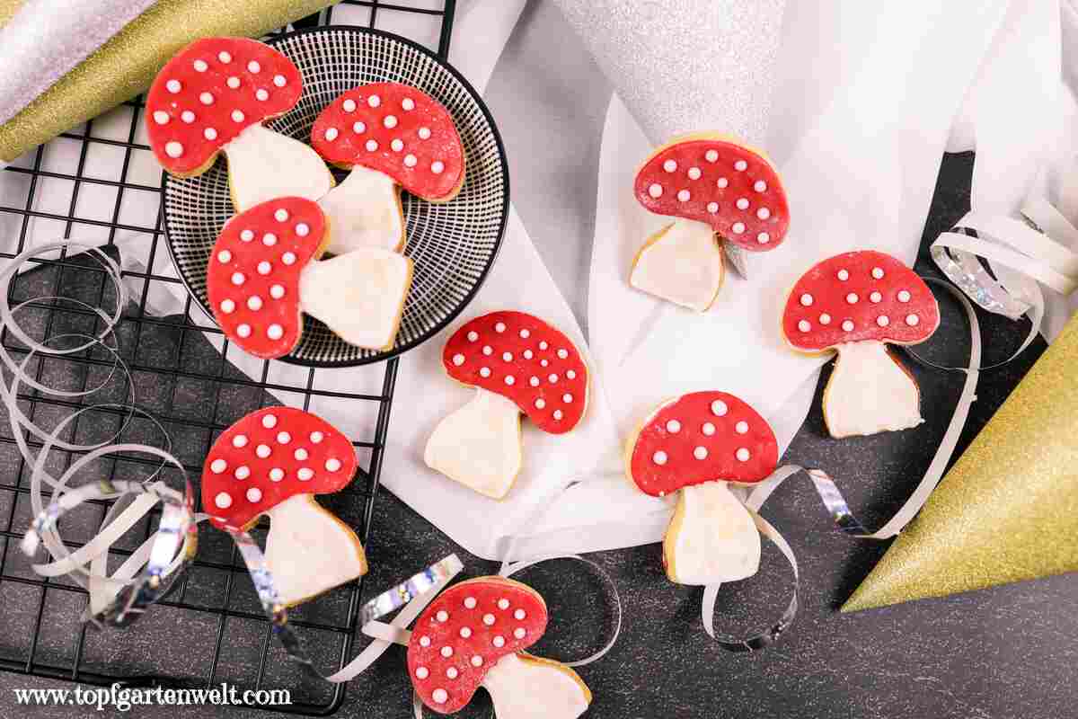 Glückspilze backen | Glücksbringer aus Mürbeteig - Foodblog Topfgartenwelt