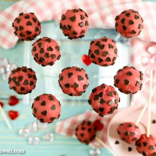 Valentinstag Cake Pops überzogen mit Candy Melts - Foodblog Topfgartenwelt