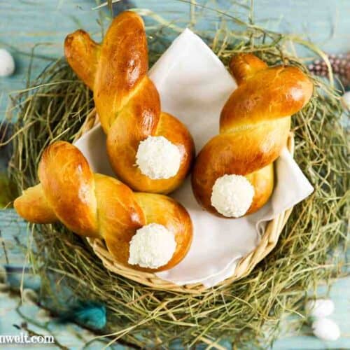 Osterhasen aus Hefeteig | Germteig selber backen - Foodblog Topfgartenwelt