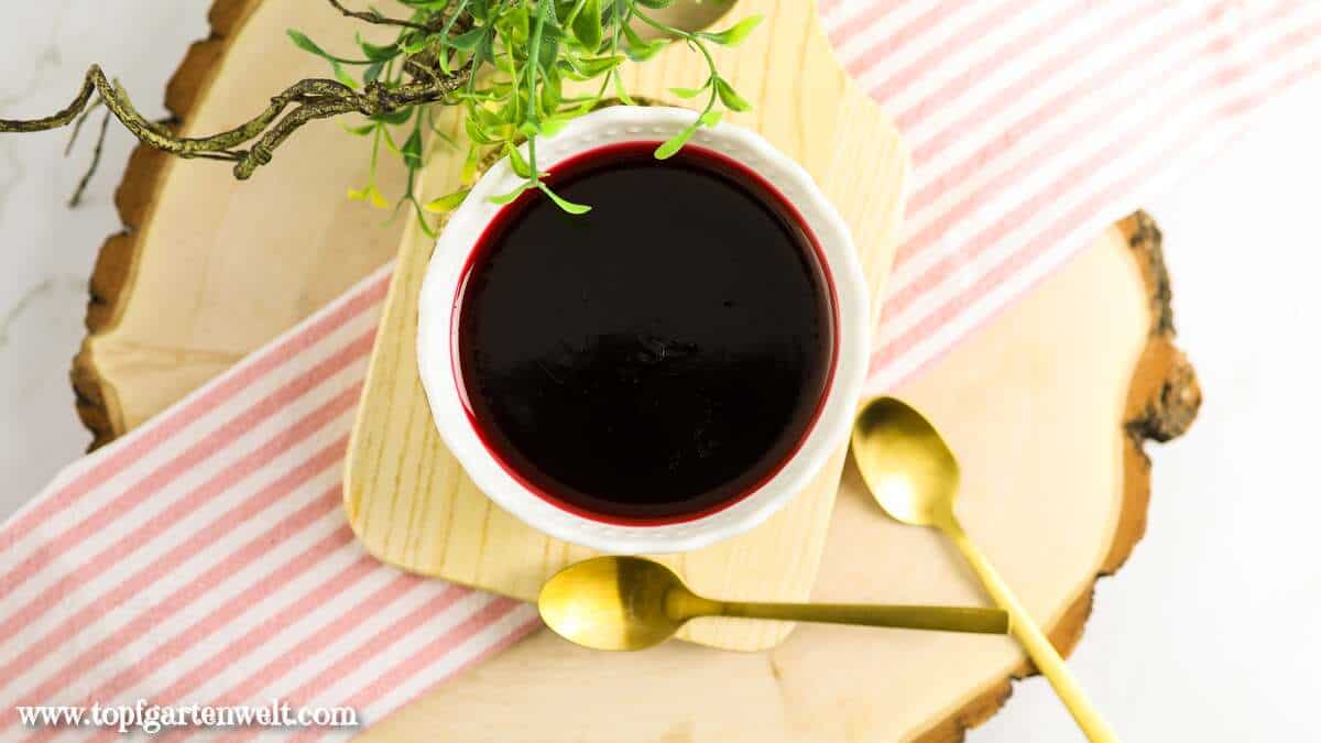 Holundergelee nach Omas Rezept - Foodblog Topfgartenwelt
