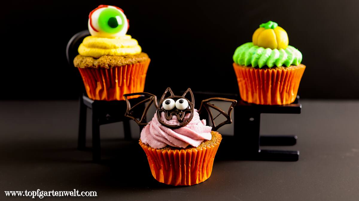 Halloween Cupcake Auge, Fledermaus, Kürbis - Foodblog Topfgartenwelt