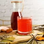 Kornelkirschen Sirup selber machen, Dirndlsirup einkochen - Foodblog Topfgartenwelt