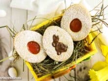 Ostereier Kekse mit Aprikosenmarmelade und Nutella - Kleingebäck für Ostern - Foodblog Topfgartenwelt