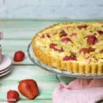 Erdbeer-Rhabarber-Kuchen mit Pudding und Streuseln - Foodblog Topfgartenwelt
