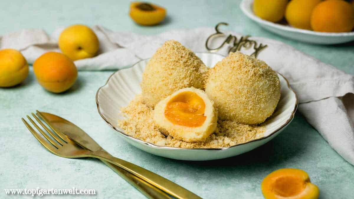 Marillenknödel Rezept mit Topfenteig - Foodblog Topfgartenwelt