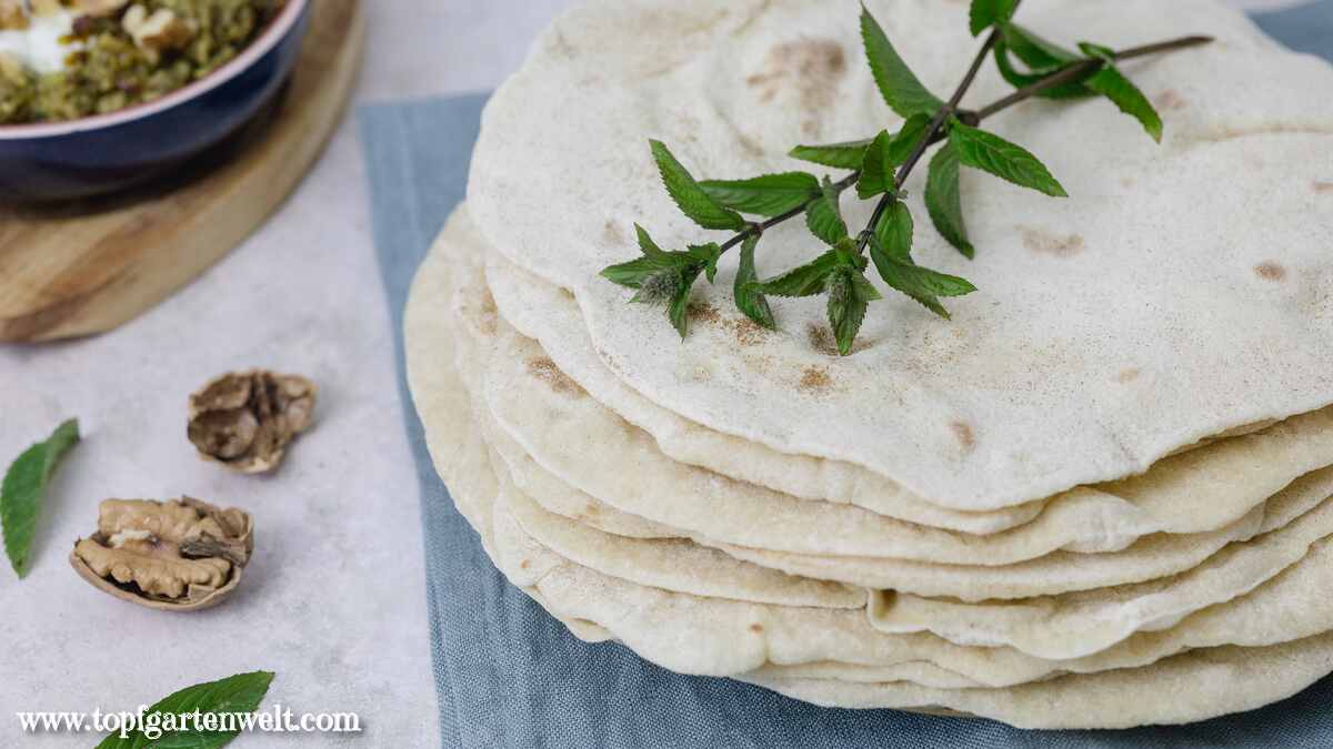 Persisches Lavash Brot aus nur fünf Zutaten selber machen.